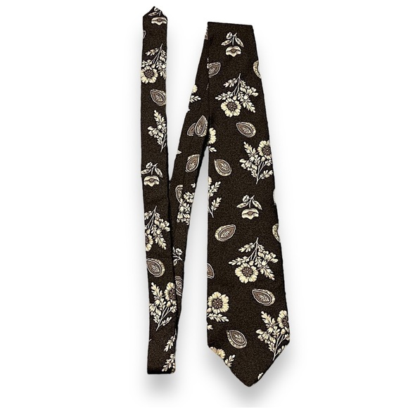 Vintage Halston 100% Silk Tie Floral Print Made in USA With Tag Designer Classic - Picture 3 of 9